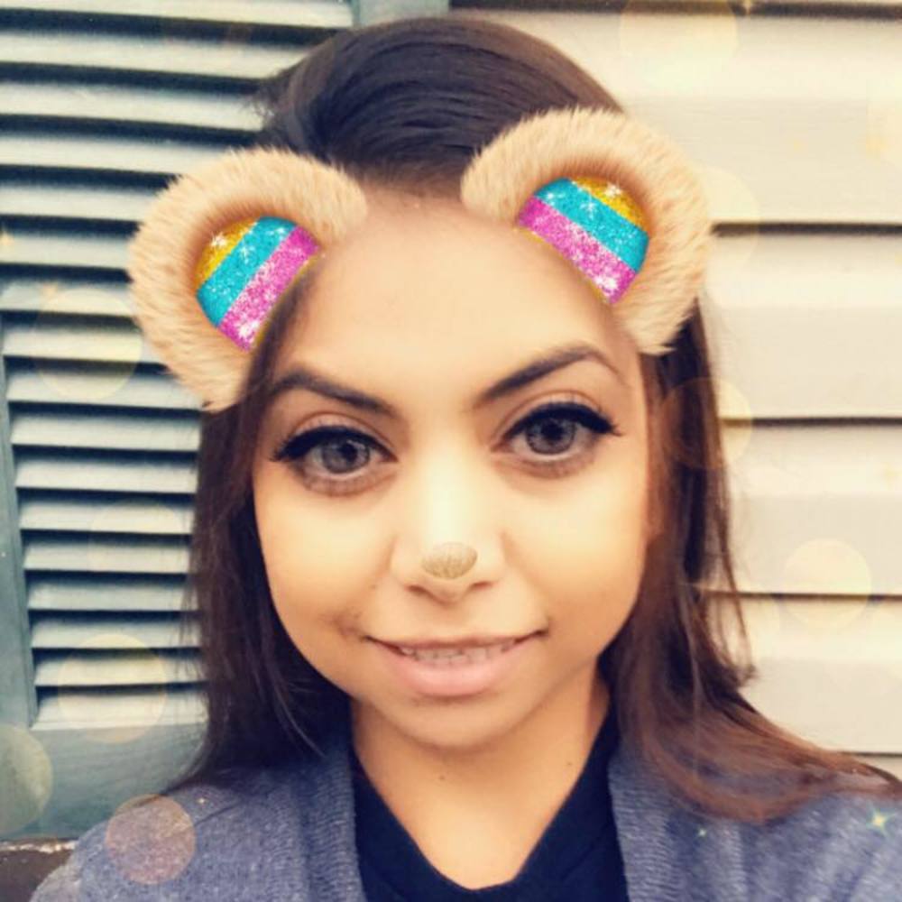 Meet your Posher, Yadira